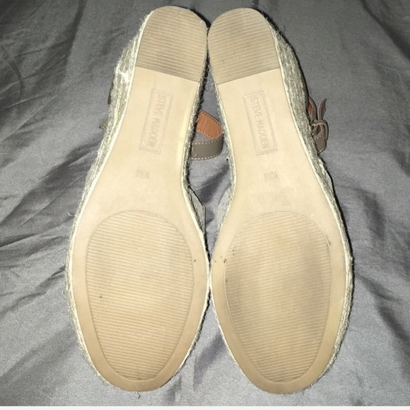 Steve Madden Taupe Suede wedge sandal *firm price* - Picture 8 of 8
